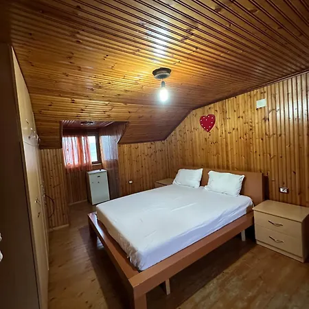 Asre Appartement Polisi i Vogel