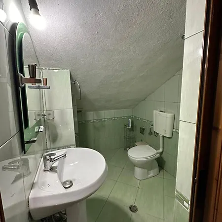 Asre Appartement Polisi i Vogel